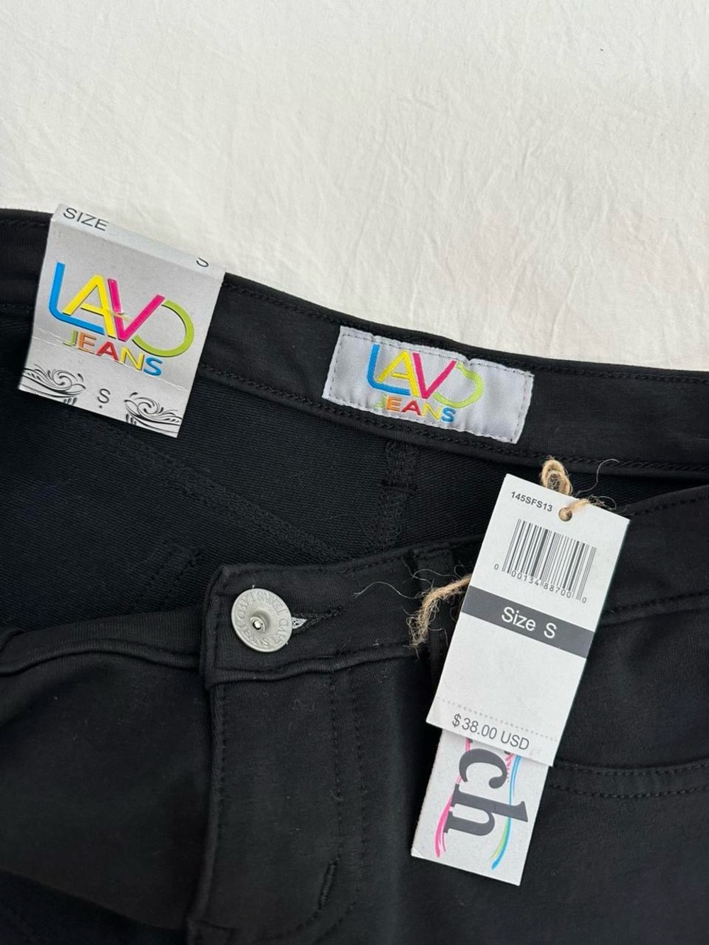 Low Rise Stretchy Shorts - Picture 6 of 8